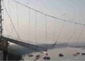 انهيار جسر للمشاة في الهند