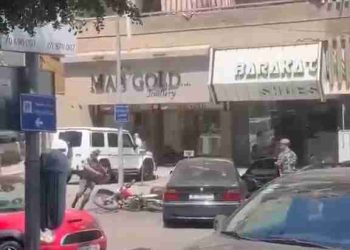 بالفيديو: إطلاق نــــ.ار في سوق الزلقا ومحاولة دهـــ.س دراج في قوى الأمن الداخلي
