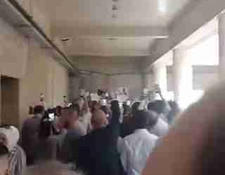 بالفيديو- زلاغيط وأجواء فرح من داخل القصر العدلي بالعاصمة دمشق بعد صدور حكم الإعـــ.دام بحق بشار وماهر الأسد وعاطف نجيب
