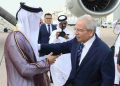 سلام يستقبل رئيس الوزراء القطري في المطار
